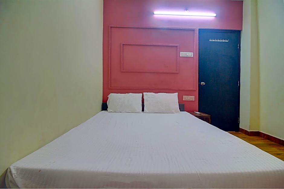 OYO 807110 Hotel  Sai Shabri