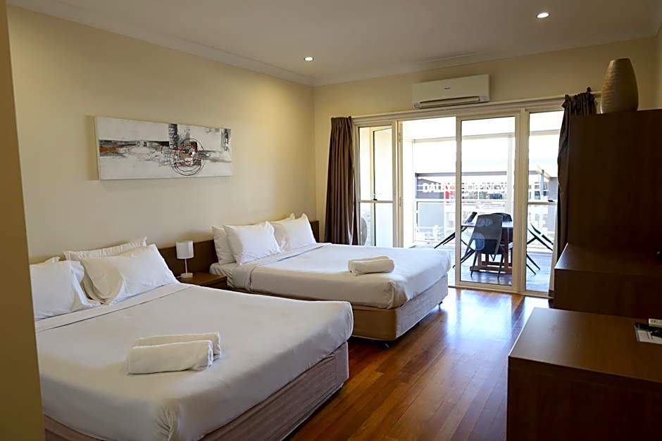 The Australian Hotel Motel
