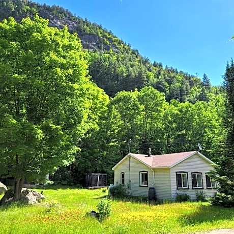 Chalet Falaise by Chalets NABU