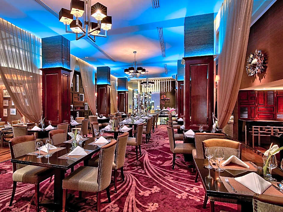 Radisson Suites Bangkok Sukhumvit