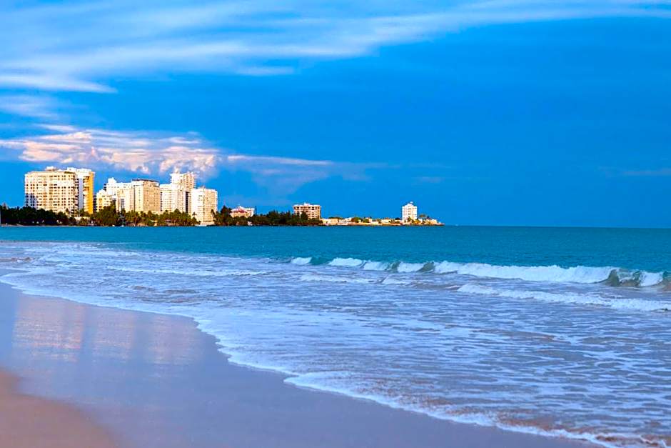 The Wave Hotel Condado