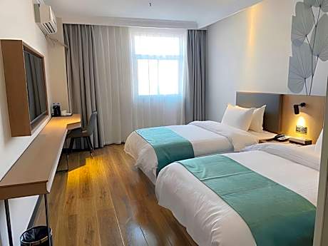 2 Bed Twin Superior Room