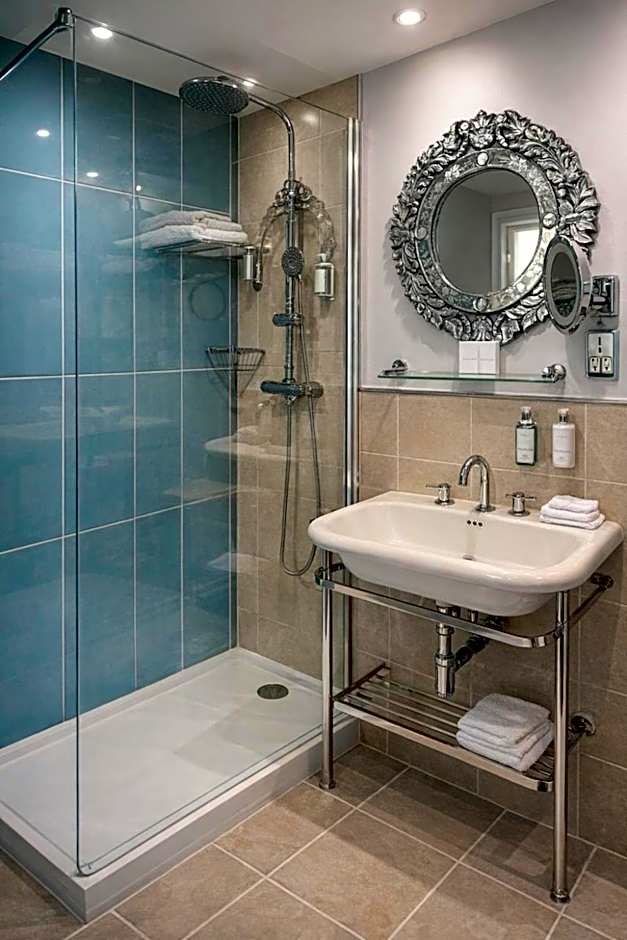 Vanbrugh House Hotel