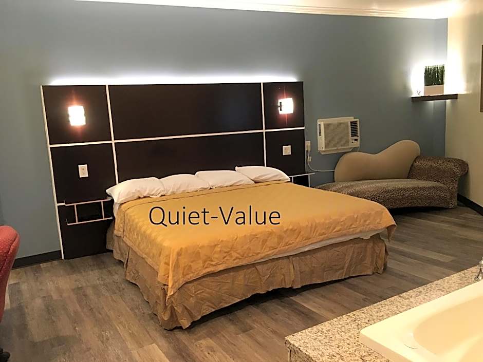 Photo 1 of 5 of Honeymoon Suite