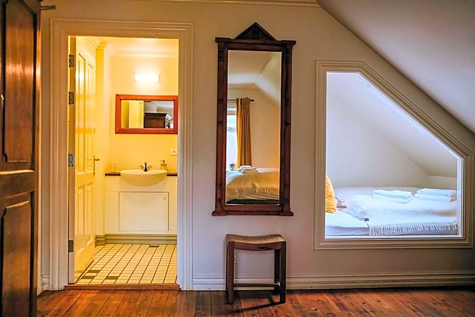 Bankinn - Hotel by Aldan