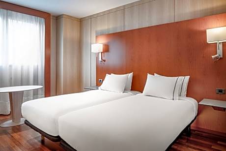 Standard Plus Twin Room