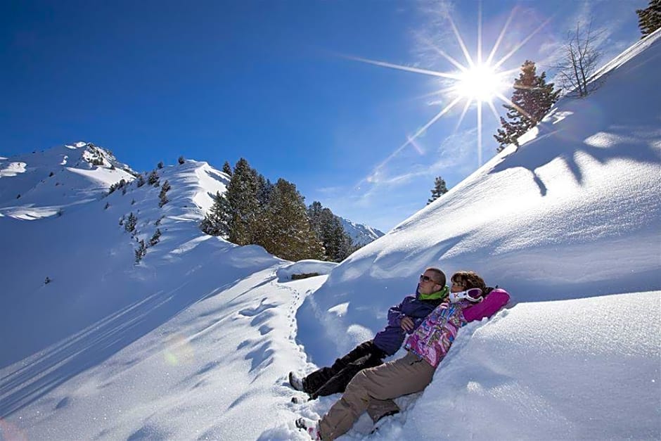 Tschirgantblick Hotel