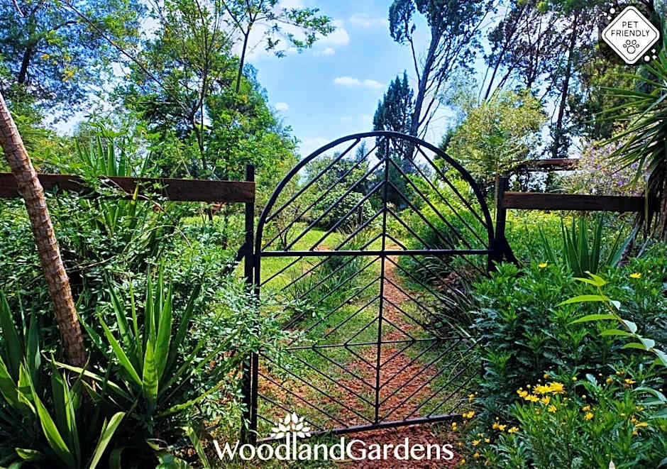 Woodland Gardens Self catering Pet Friendly Lodge