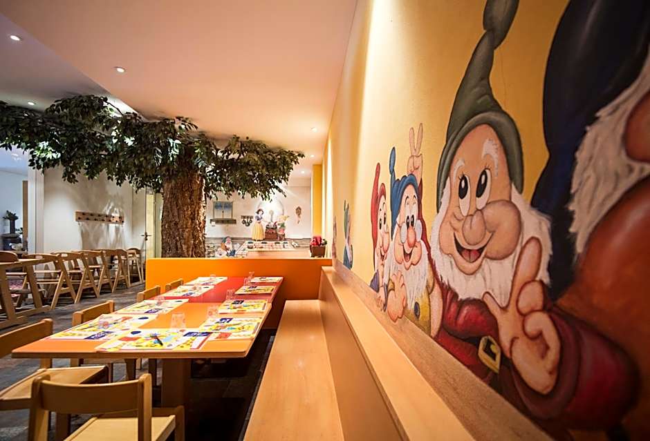 Biancaneve Family Hotel