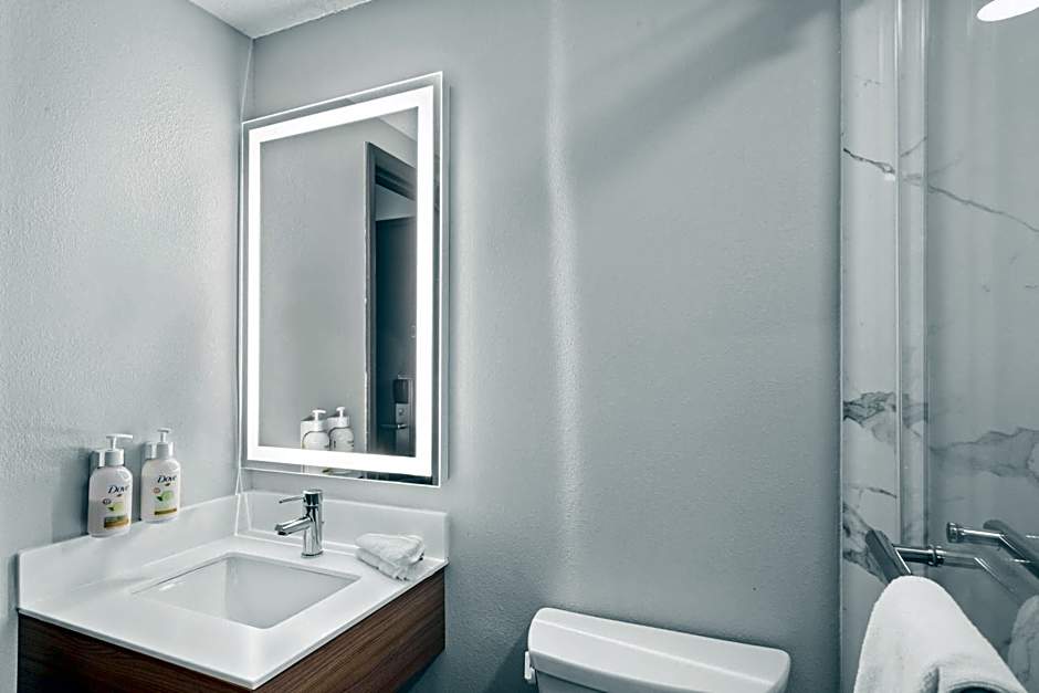 Microtel Inn & Suites by Wyndham Lexington