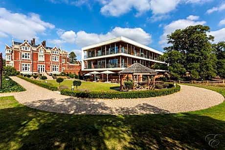Wivenhoe House Hotel