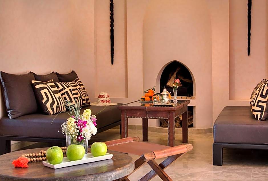 Oasis lodges