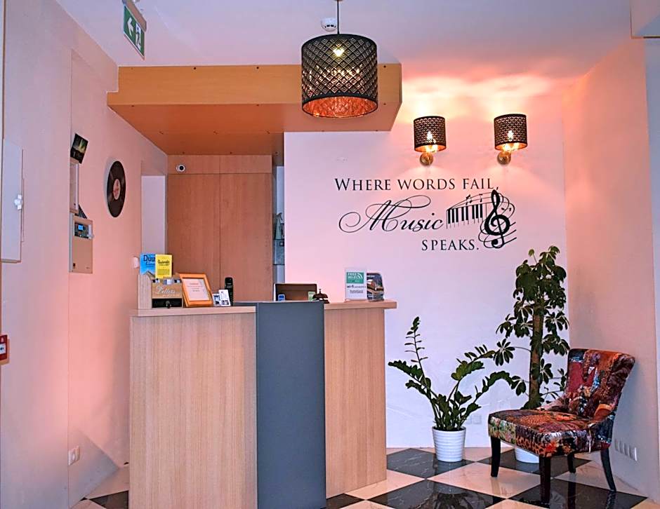 Hotel Jazz - By Keflavik Airport - Reykjavik - Iceland