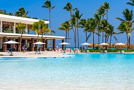 Tropical Deluxe Princess Beach Resort & Spa