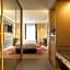 The Emerald House Lisbon, Curio Collection by Hilton