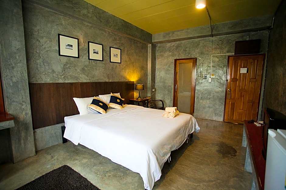 After Glow Hostel