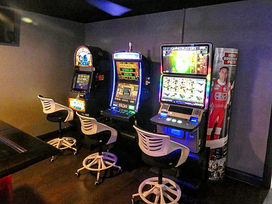 Gators Inn on the Bayou