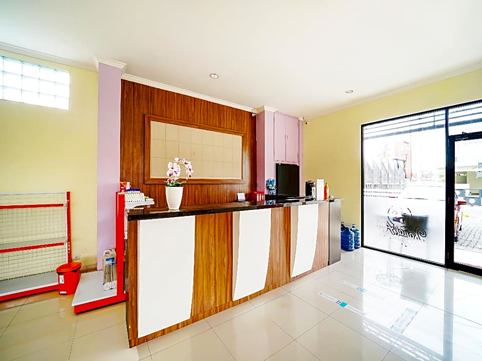 Collection O 91345 Myroom Hotel