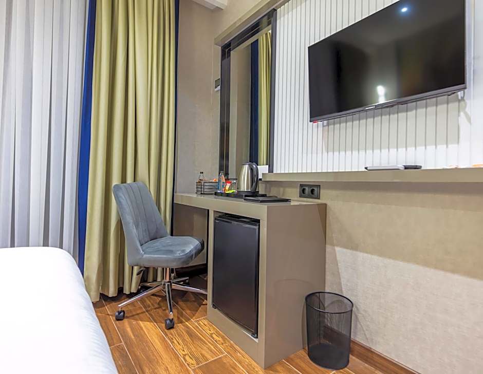 Dem Premium Hotel - Round Trip Airport Service - Istanbul International Airport