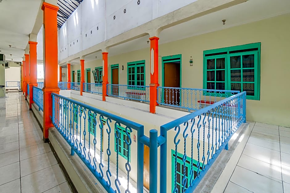 Hotel O Arjosari Near Plaza Araya Formerly Hotel Nugraha