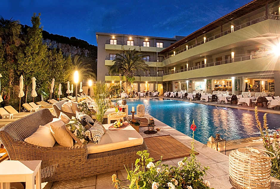 La Piscine Art Hotel