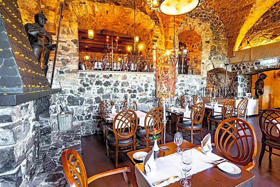 Burghotel Staufenberg