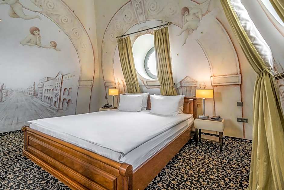 Photo 1 of 10 of Luxury Apartment