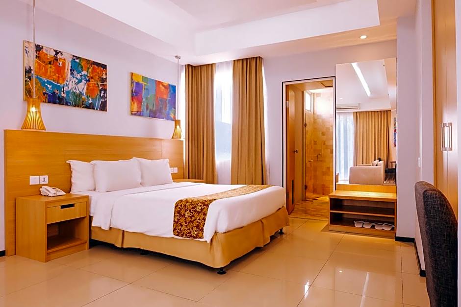 Photo 1 of 6 of Executive Room - 1 Queen Bed