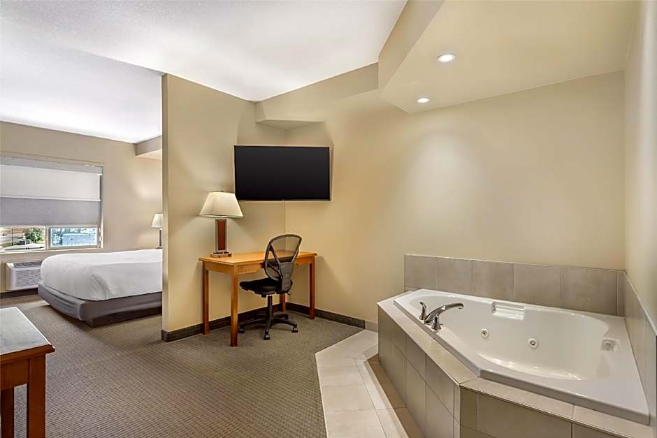 Best Western Plus Service Inn & Suites