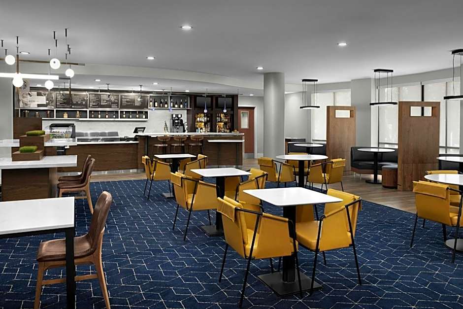 Courtyard by Marriott Pensacola Downtown