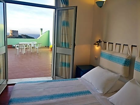1 Double Bed or 2 Beds, Sea View