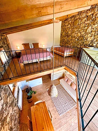 One-Bedroom Apartment with Balcony and Mountain View