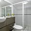 Oaks Brisbane River City Suites