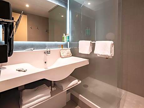 Suite with One Double Bed and Sofa Bed
