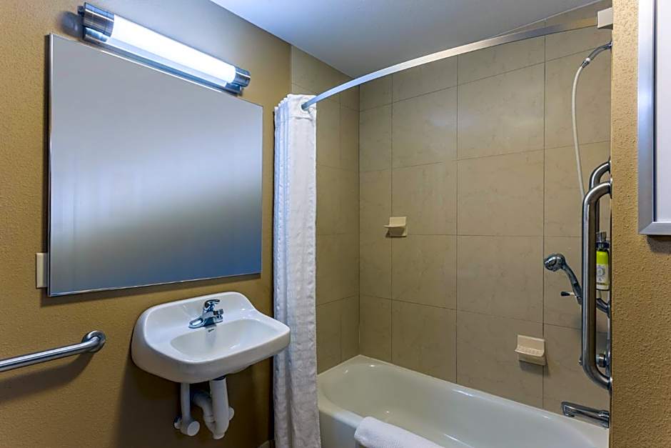 Candlewood Suites South Bend Airport By IHG