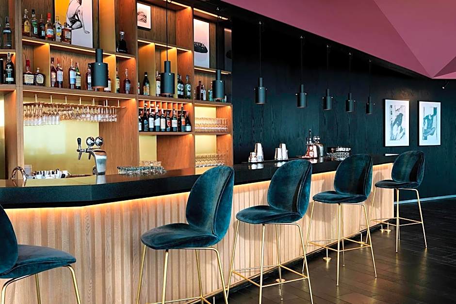 Renaissance Warsaw Airport Hotel