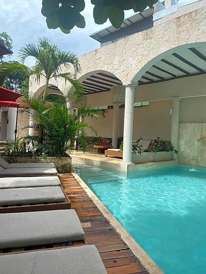 Los Frailes Concept Hotel
