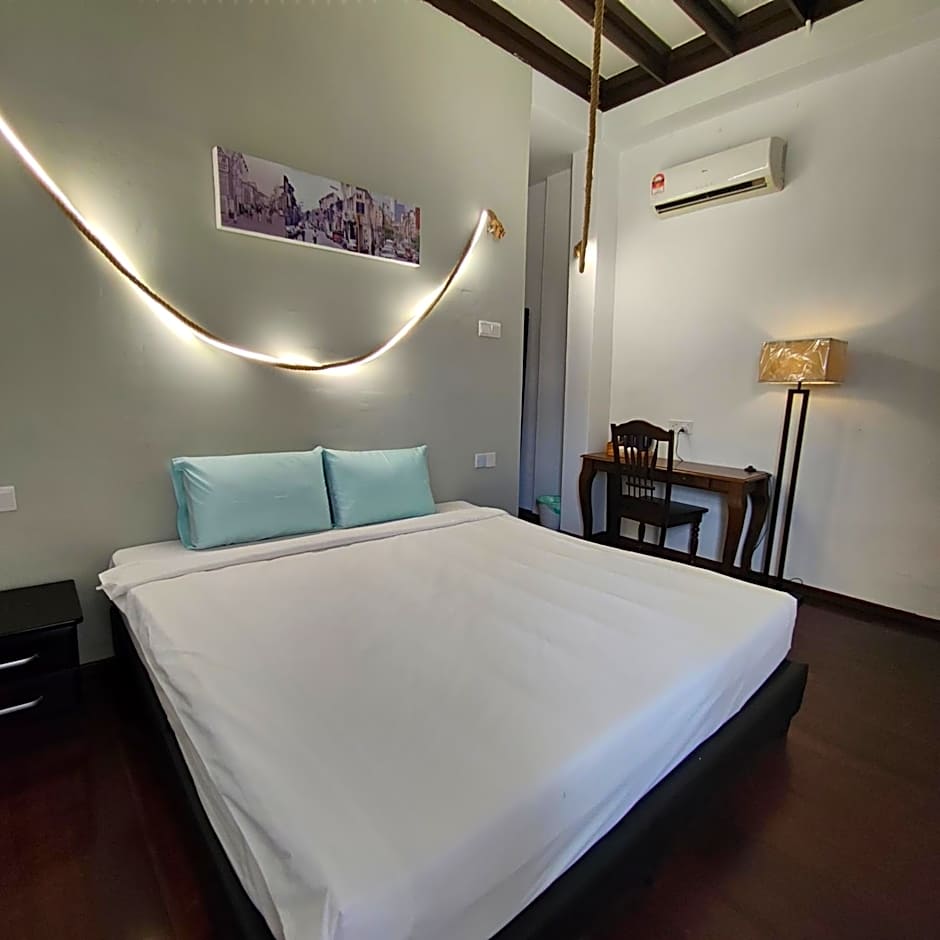 Carnarvon Heritge Lodge