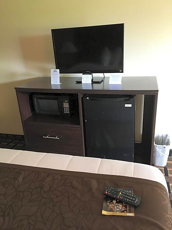 Days Inn by Wyndham Brooksville