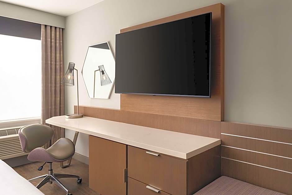 Hotel Lela Wilmington, Tapestry Collection by Hilton