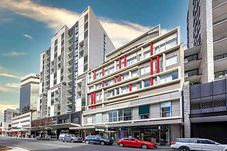 Holiday Inn & Suites Sydney Bondi Junction, an IHG Hotel