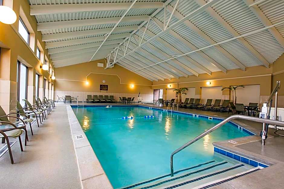 DoubleTree By Hilton Hotel Grand Rapids Airport
