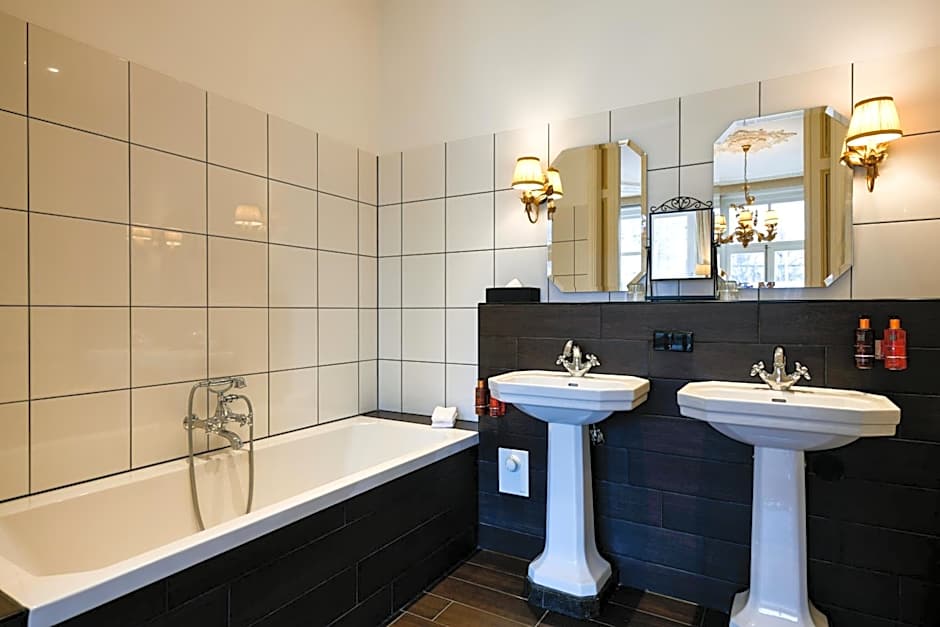 Grand Boutique Hotel-Restaurant Huis Vermeer