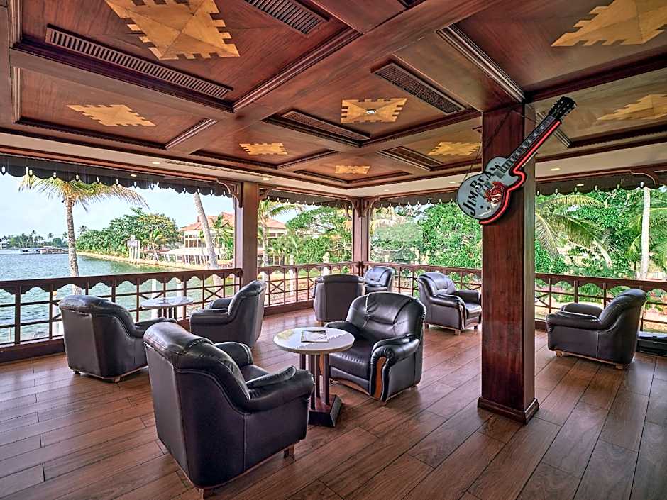 Sterling Lake Palace Alleppey