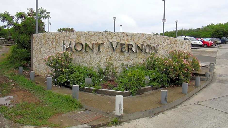 Orient Bay Beach Studio