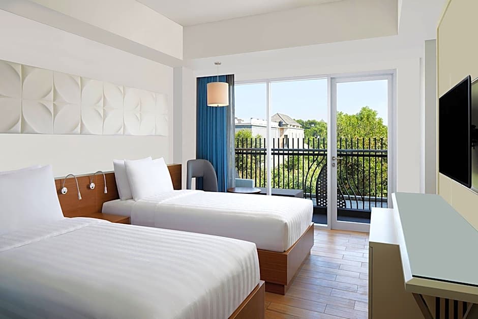 Fairfield by Marriott Bali Kuta Sunset Road