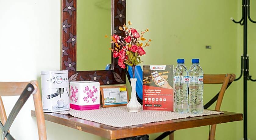 RedDoorz Syariah near Suncity Mall Sidoarjo