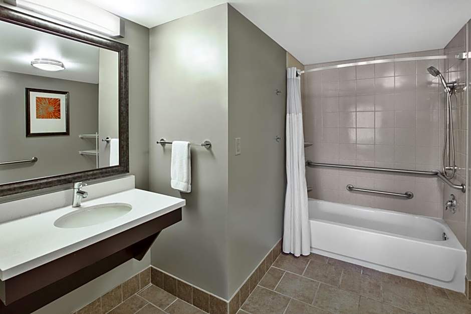 Staybridge Suites Cleveland Mayfield Heights Beachwood By IHG