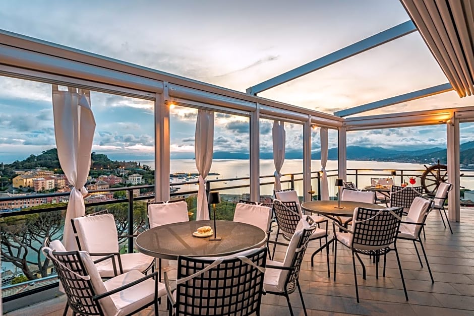 Hotel Vis a Vis
