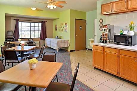 Sauk River Inn & Suites, a Travelodge by Wyndham